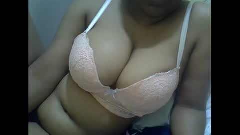 Snapshot of sisibrown97 chatting on 25, 11, 2025 brown online show from 25, 11, 2025
