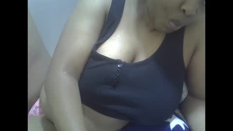 Snapshot of sisibrown97 chatting on 17, 12, 2025 brown online show from 17, 12, 2025
