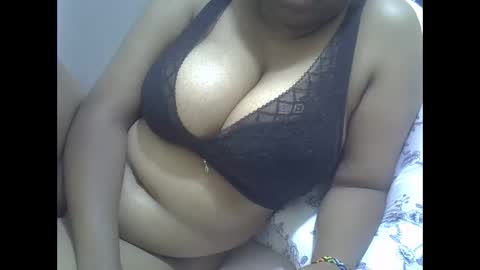 Snapshot of sisibrown97 chatting on 2, 4, 2026 brown online show from 2, 4, 2026