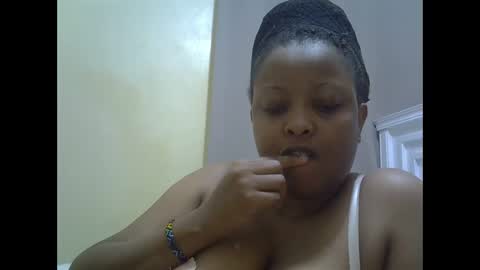 Snapshot of sisibrown97 chatting on 10, 5, 2026 brown online show from 10, 5, 2026
