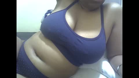 Snapshot of sisibrown97 chatting on 17, 5, 2026 brown online show from 17, 5, 2026