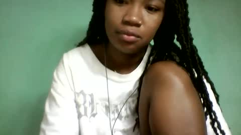 sisih567089 online show from 10, 9, 2025