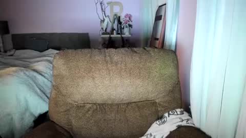 carra combs online show from 11, 10, 2025