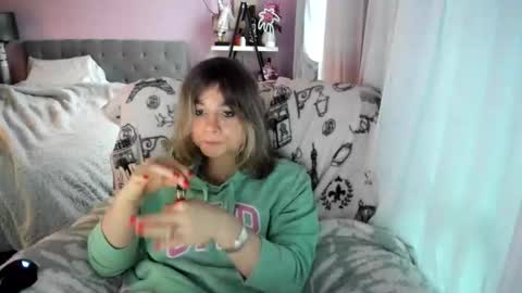 carra combs online show from 23, 5, 2026