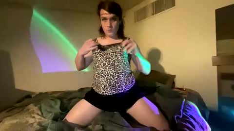 sissycockworshipper online show from 30, 5, 2026