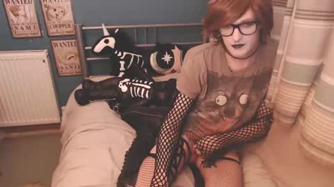 Snapshot of sissygothx chatting on 4, 2, 2025 SissyGothx online show from 4, 2, 2025
