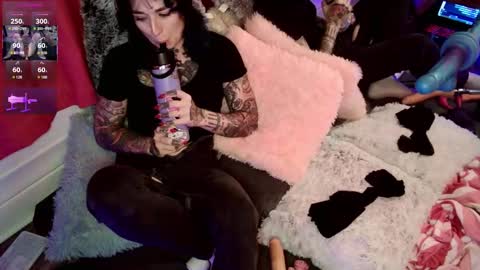 gapingsissyslut online show from 25, 10, 2025