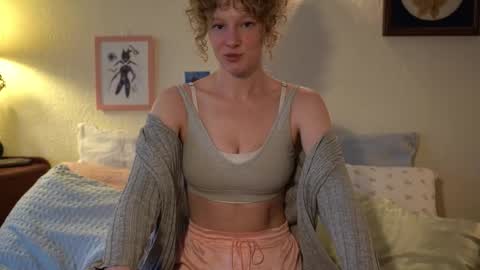 Snapshot of sistinehashands chatting on 19, 3, 2026 HINT its the name I go by. online show from 19, 3, 2026