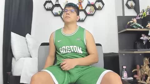 Snapshot of siul_bigcock chatting on 24, 2, 2026 Siul Thompson online show from 24, 2, 2026