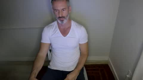 Snapshot of sixsevensixte3n chatting on 4, 4, 2026 SixSevenSixteen online show from 4, 4, 2026