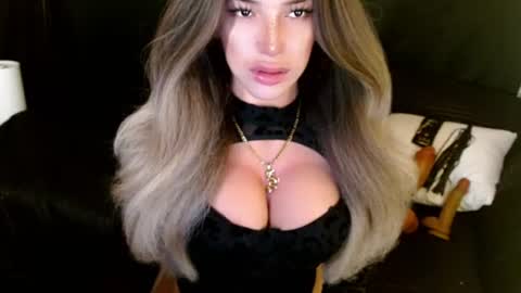 Snapshot of sizzling_cassie130 chatting on 30, 6, 2026 Cassie online show from 30, 6, 2026