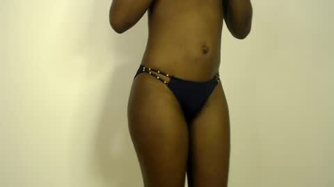 Snapshot of sizzly_ass chatting on 6, 7, 2026 sizzly_ass online show from 6, 7, 2026