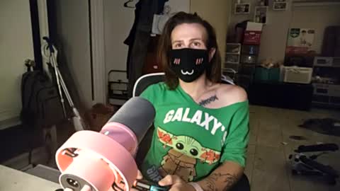Snapshot of skankhuntrix chatting on 2, 7, 2026 SkankHUNTRx online show from 2, 7, 2026