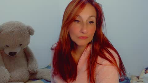 Snapshot of skarlett2072 chatting on 3, 1, 2025 Arlett online show from 3, 1, 2025