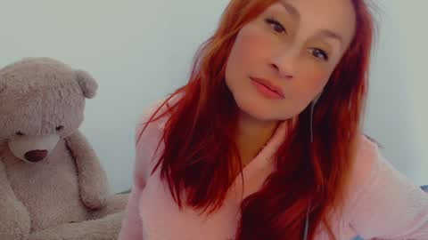 Snapshot of skarlett2072 chatting on 3, 1, 2025 Arlett online show from 3, 1, 2025