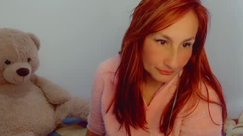 Snapshot of skarlett2072 chatting on 5, 1, 2025 Arlett online show from 5, 1, 2025