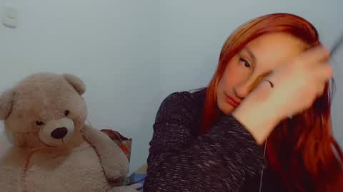 Snapshot of skarlett2072 chatting on 14, 1, 2025 Arlett online show from 14, 1, 2025
