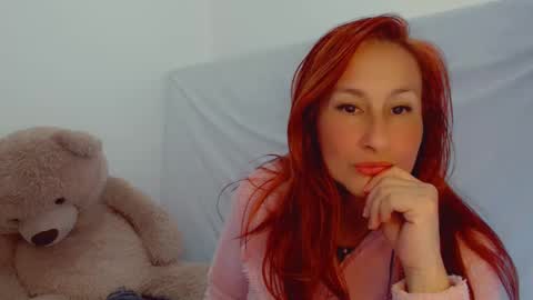 Snapshot of skarlett2072 chatting on 23, 2, 2025 Arlett online show from 23, 2, 2025