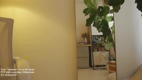 Im Scarlett  ONLINE  5pm-10pm NYC time  online show from 28, 11, 2025