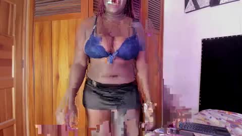 Snapshot of skaysanchez1 chatting on 3, 12, 2024 Skay Sanchez online show from 3, 12, 2024