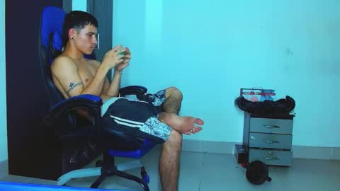 Snapshot of skinny_marked chatting on 16, 2, 2025 skinny marked online show from 16, 2, 2025
