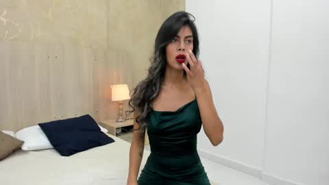 Snapshot of skinny_noa chatting on 17, 10, 2025 Noa online show from 17, 10, 2025