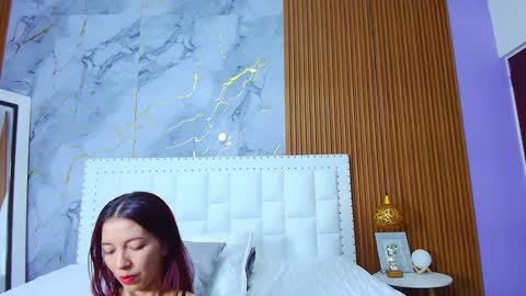 Snapshot of skinnyandcute_ chatting on 26, 1, 2025 Mariah Black online show from 26, 1, 2025