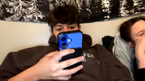 Snapshot of skinnyangel21 chatting on 18, 12, 2025 skinnyangel21 online show from 18, 12, 2025