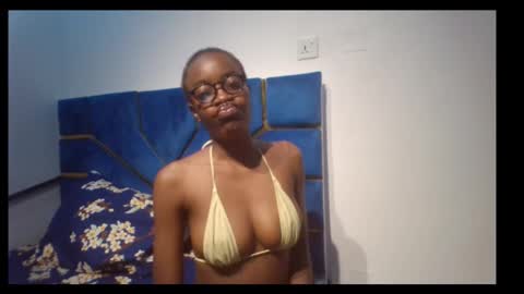 Snapshot of skinnyasssexyboobs chatting on 10, 11, 2025 skinnyasssexyboobs online show from 10, 11, 2025