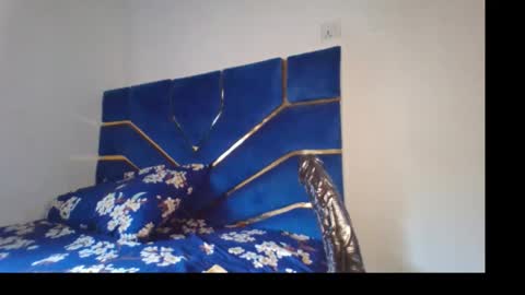 skinnyasssexyboobs online show from 8, 3, 2026