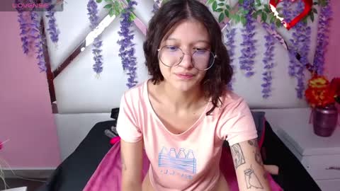 Snapshot of skinnyhorny_ chatting on 31, 1, 2025  SKINNYHORNY   online show from 31, 1, 2025