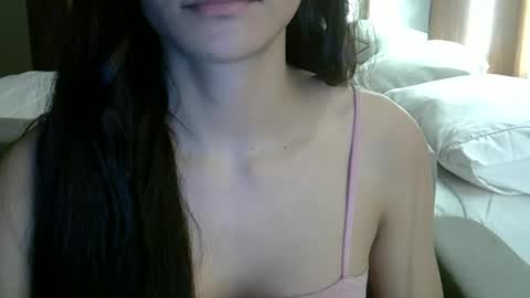 Snapshot of skinnykittencam chatting on 10, 9, 2025 skinnykittencam online show from 10, 9, 2025