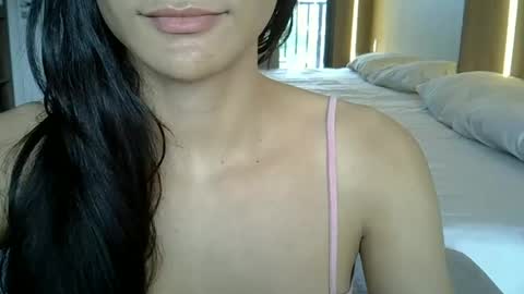 Snapshot of skinnykittencam chatting on 8, 10, 2025 skinnykittencam online show from 8, 10, 2025