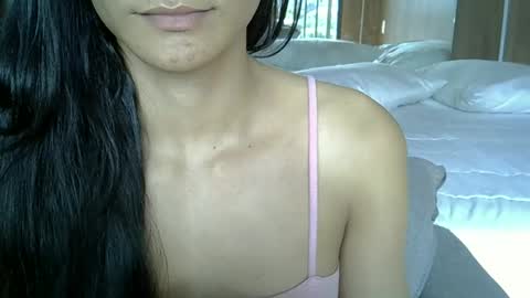 Snapshot of skinnykittencam chatting on 22, 10, 2025 skinnykittencam online show from 22, 10, 2025