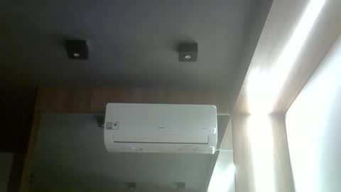 skinnykittencam online show from 10, 4, 2026