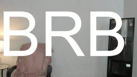 Skinnyladyy online show from 6, 3, 2025