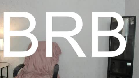 Skinnyladyy online show from 10, 3, 2025