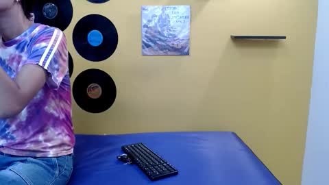 Snapshot of skinnyverus18 chatting on 22, 3, 2026 VERUS online show from 22, 3, 2026