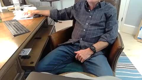 Snapshot of skr235 chatting on 2, 3, 2025 skr235 online show from 2, 3, 2025