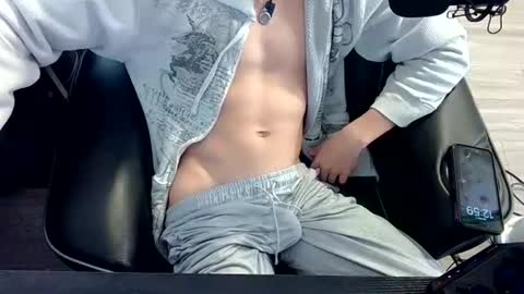 skrogdog online show from 11, 5, 2026