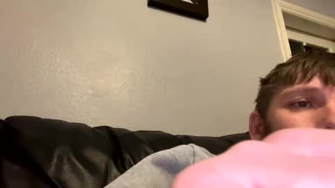 skuzzy25 online show from 4, 1, 2025