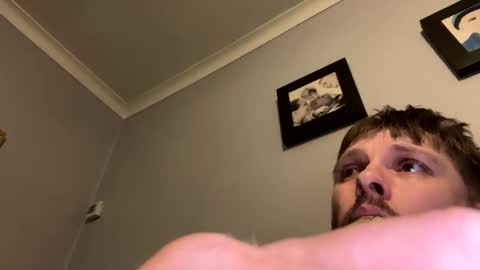 skuzzy25 online show from 10, 3, 2025