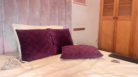 Sky Caroline online show from 9, 3, 2026