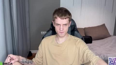 Snapshot of sky_hunter chatting on 19, 10, 2025 sky_hunter online show from 19, 10, 2025