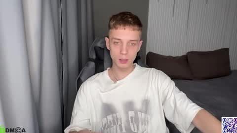 Snapshot of sky_hunter chatting on 3, 11, 2025 sky_hunter online show from 3, 11, 2025