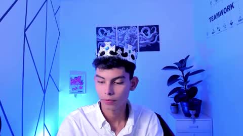 Snapshot of sky_jules chatting on 21, 10, 2025 Daniel online show from 21, 10, 2025