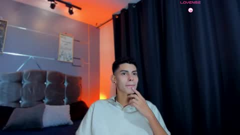 Snapshot of sky_jules chatting on 27, 10, 2025 Daniel online show from 27, 10, 2025