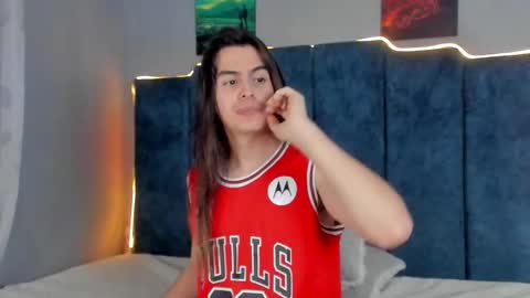 Santiago online show from 27, 10, 2025