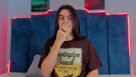 Santiago online show from 6, 11, 2025