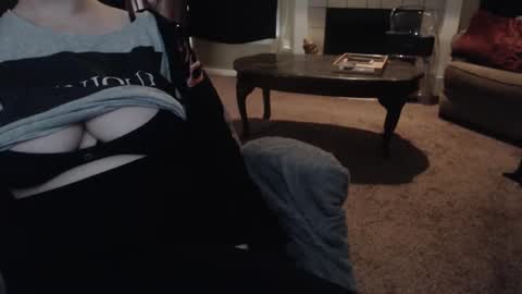 SKYLE   online show from 5, 3, 2026